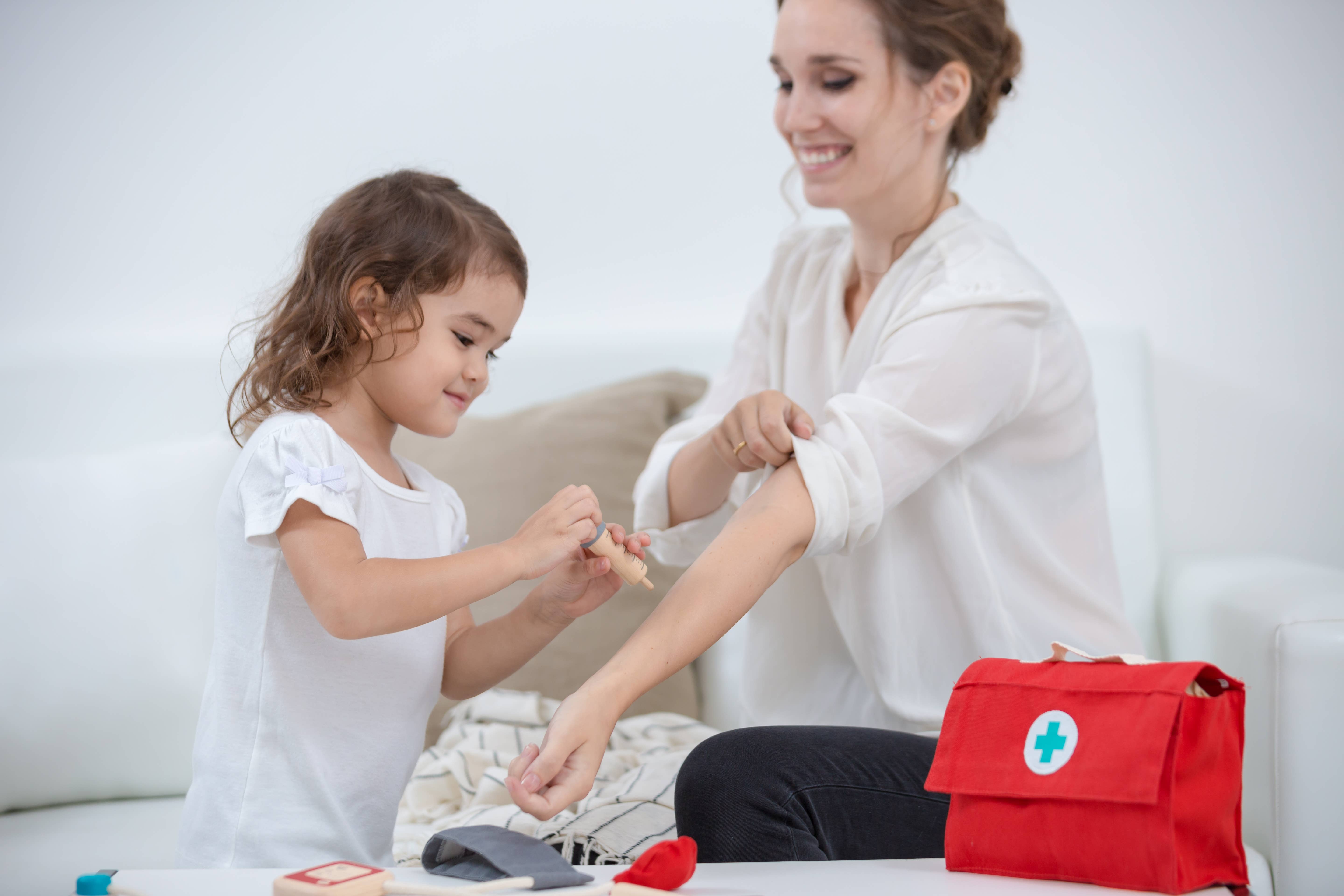 PlanToys - Wholesale Toy Set - Kids - Professional Kids Doctor Play Set3