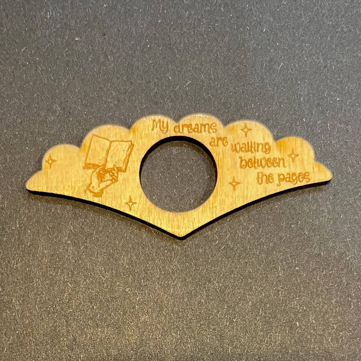 Lasergraveret træ tommelfinger sideholder - Drømme for engroshandel hos Carve Studio LLC