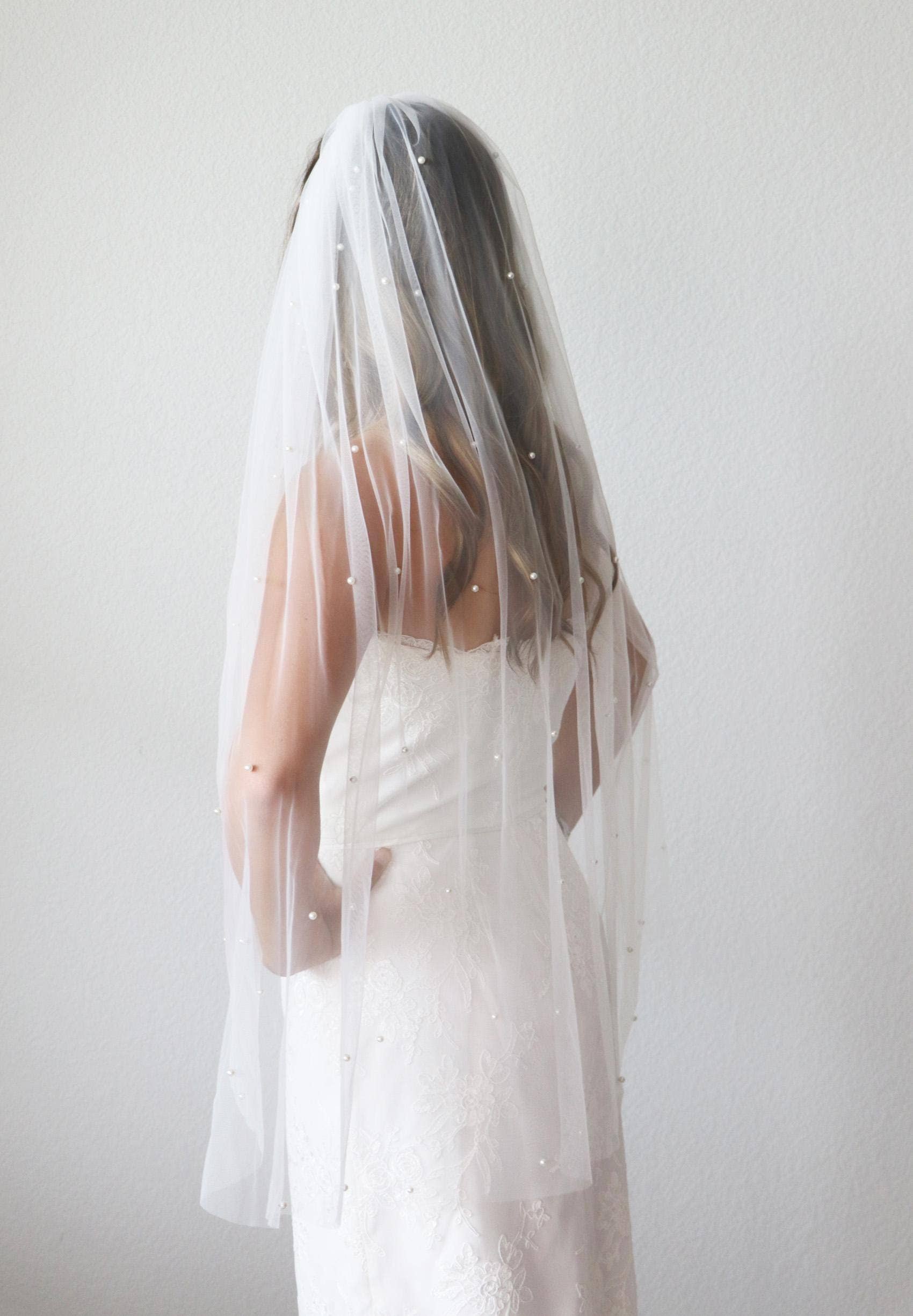 allureweddingjewelry – wholesale Veil – Women’s – Scattered Pearl Veil1