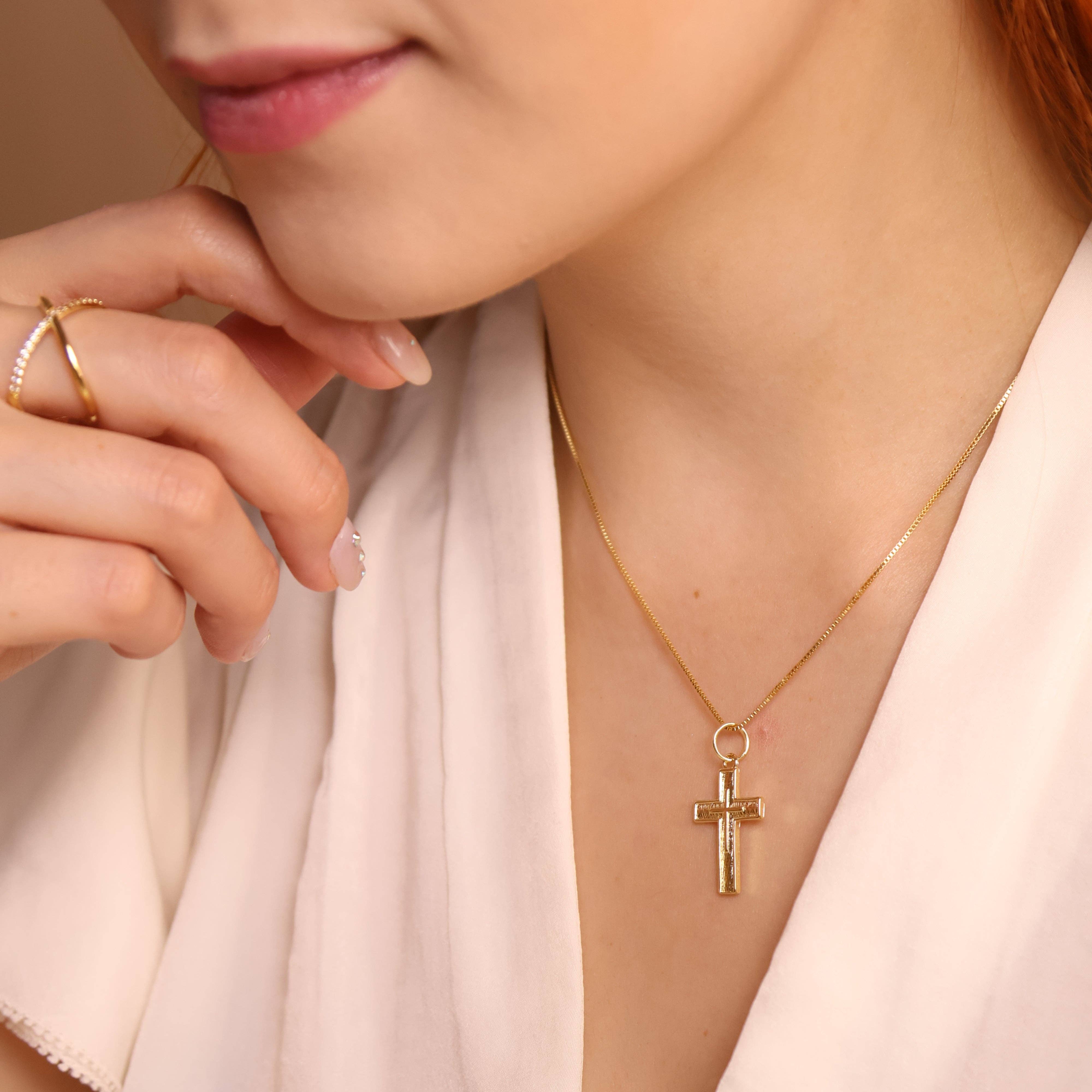 GoldFi – wholesale Individual charm/pendant – 18k Gold Filled Textured Cross Charm1