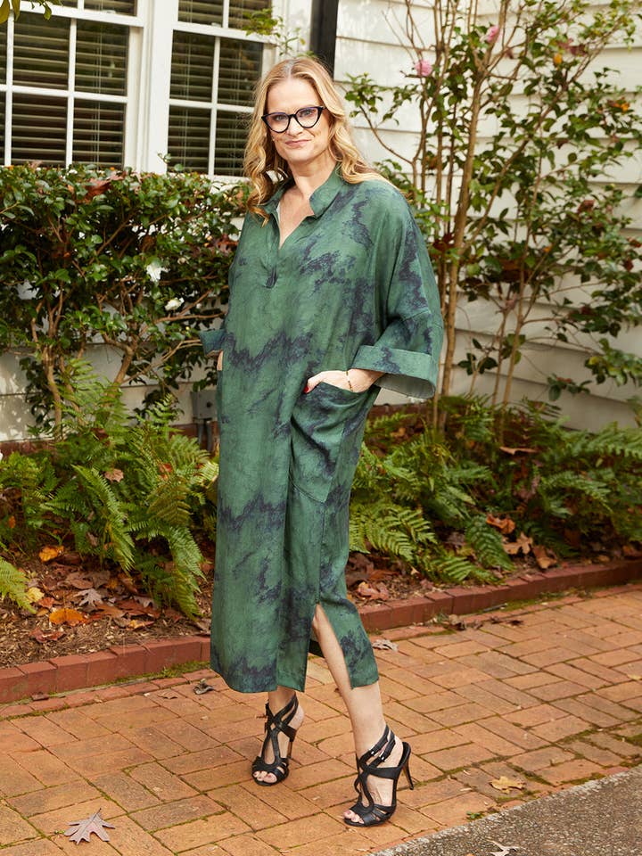 Bianca Caftan, Emerald Marble Print for wholesale by Dessous Loungewear