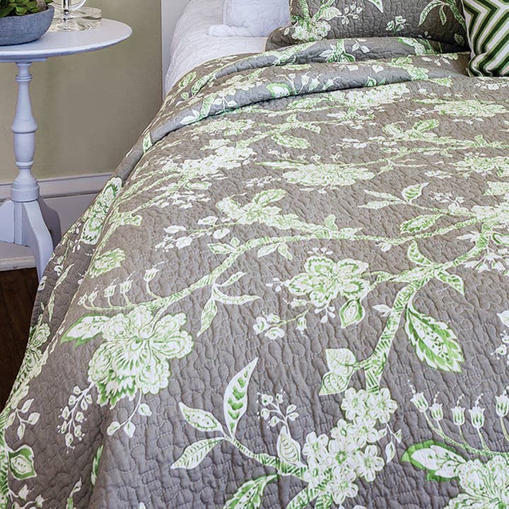 C&F Home - Wholesale Quilt - SALE Annabelle Floral Full/Queen Quilt2