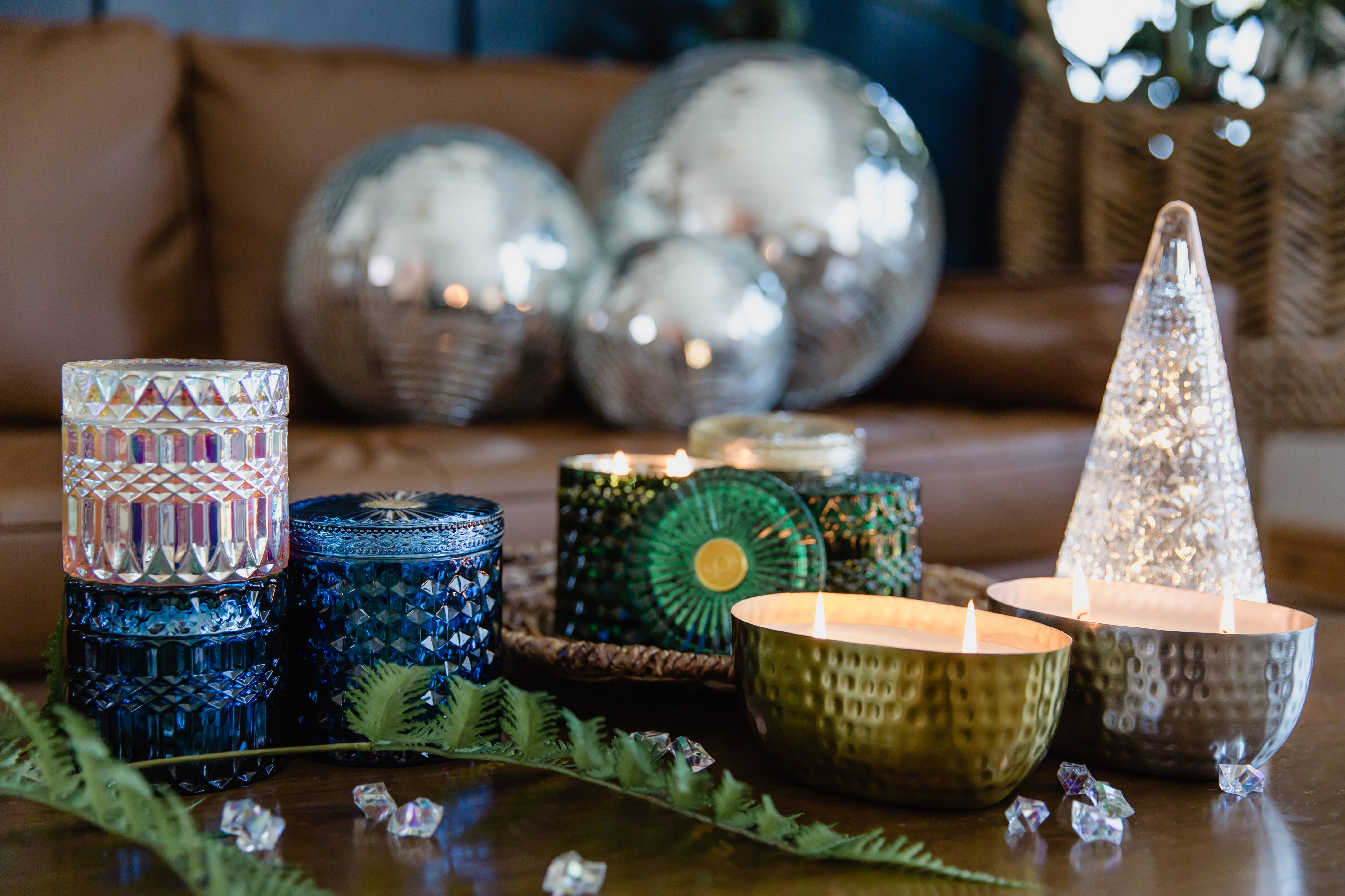 The SOi Company - Venta al por mayor Velas en tarros - Vela de brillo con muérdago y acebo de 15 oz con 2 mechas3