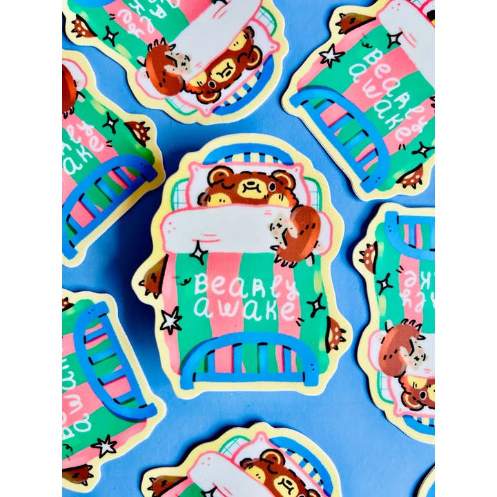 Vinyl-Aufkleber "Bearly Awake" / Wasserdicht und spülmaschinenfest für den Großhandel von Bloemkolie