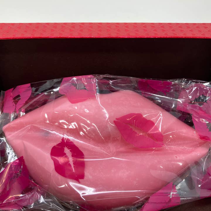 Labbra di San Valentino in Cioccolato Puro 14oz per la vendita all'ingrosso da parte di Bear Creek Candy Kitchen