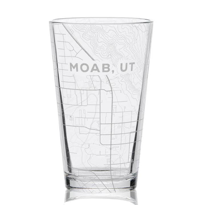 Verres à pinte 16 oz avec carte de la ville et des rues gravée MOAB, UT pour la vente par LumEngrave