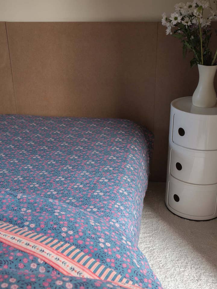 Nicole Fitted Sheet - Bed linen - flowers - blue - pink for wholesale by Louise Misha