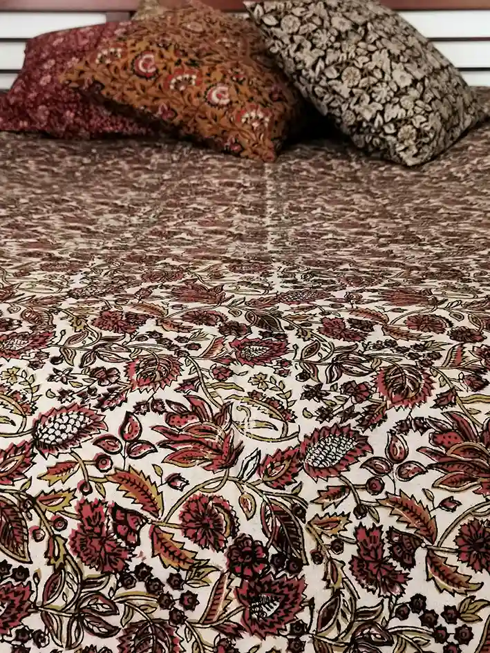 Nayda Diaries - Wholesale Quilt - Indian cotton bedspread printed flowers with Agra block print5