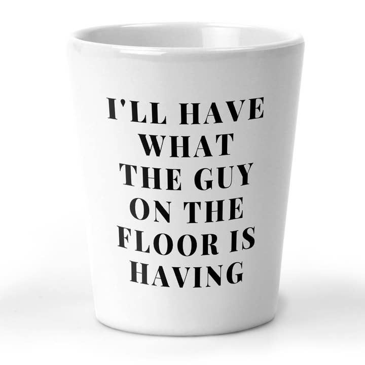 Divertido, tomaré lo que él está tomando, vaso de chupito de cerámica de 2 oz para venta al por mayor de tcbco