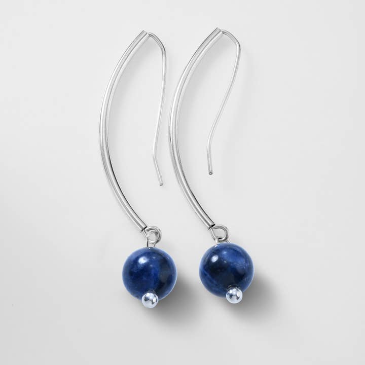 Brincos Pendente de Sodalita em Tubo Curvo de Prata Esterlina por atacado de Serendipity Creations