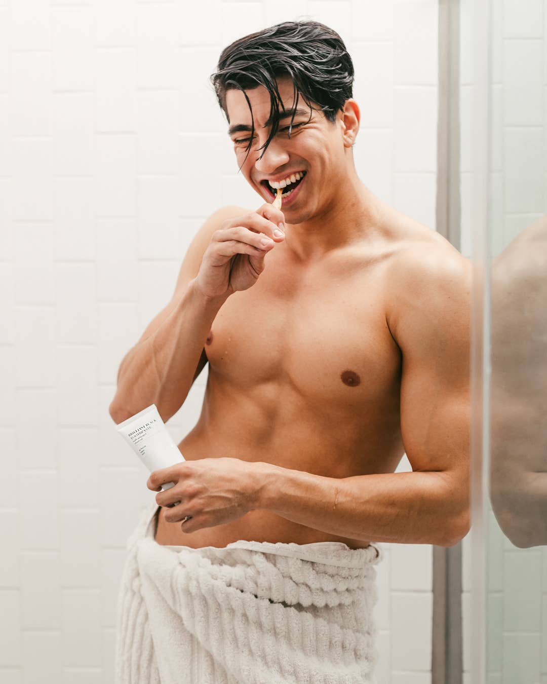 Terra & Co. - Wholesale Toothbrush - Bamboo Toothbrush with Activated charcoal1