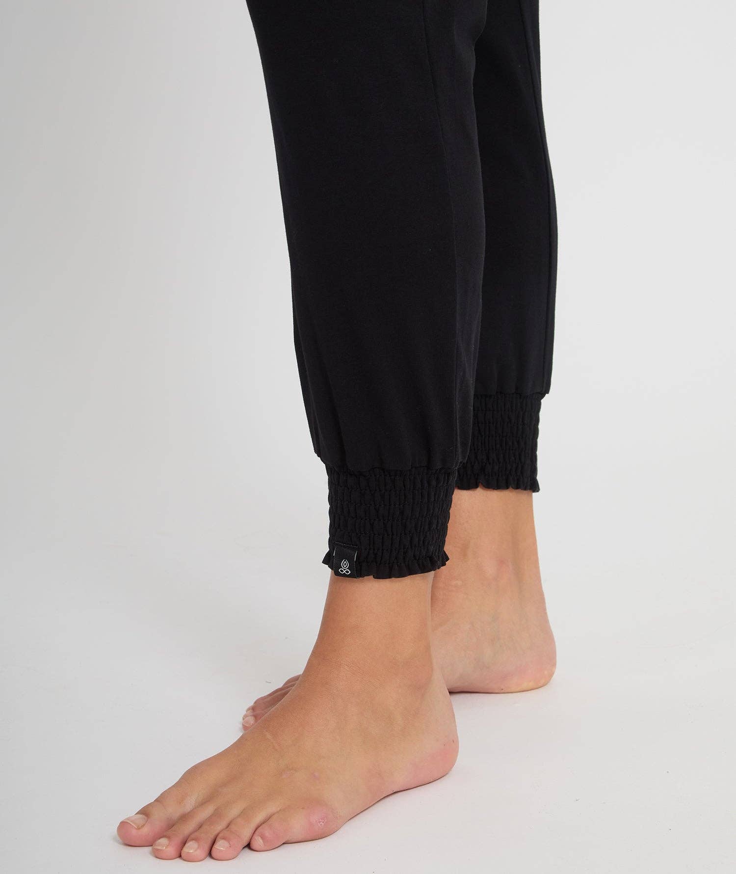 Yoga Searcher - Wholesale Athletic Pants - Women's - MORJIM - Fluid yoga pants3