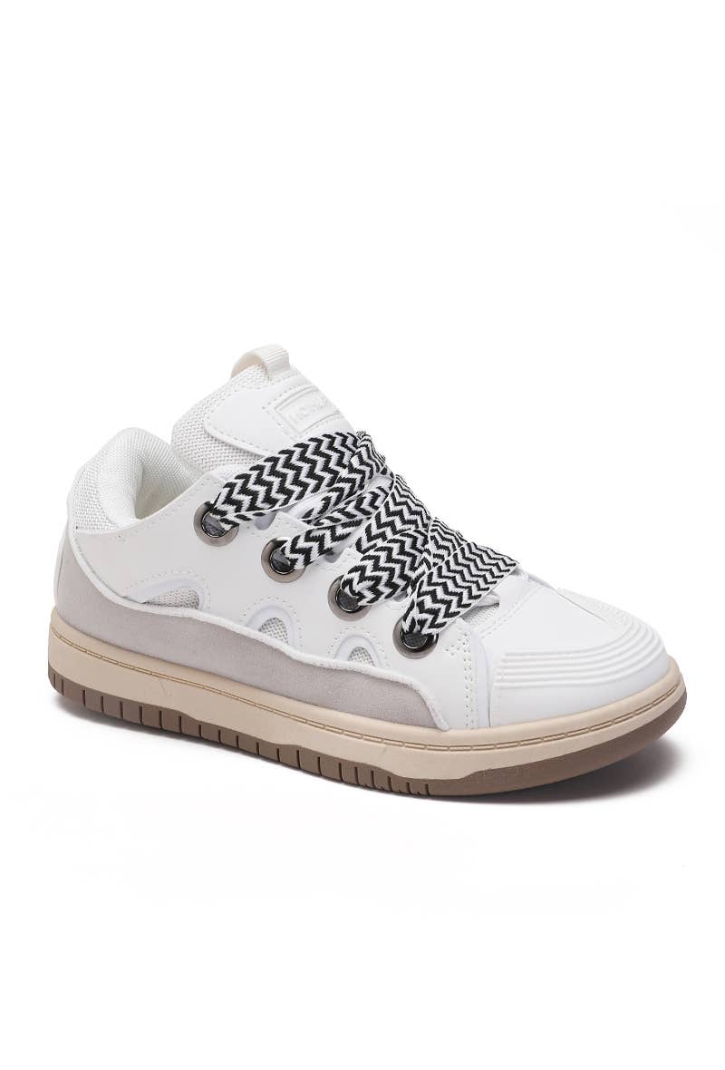 Joia Paris - Wholesale Lifestyle Sneakers - Women's - Trendy sneakers with large laces Sn-873