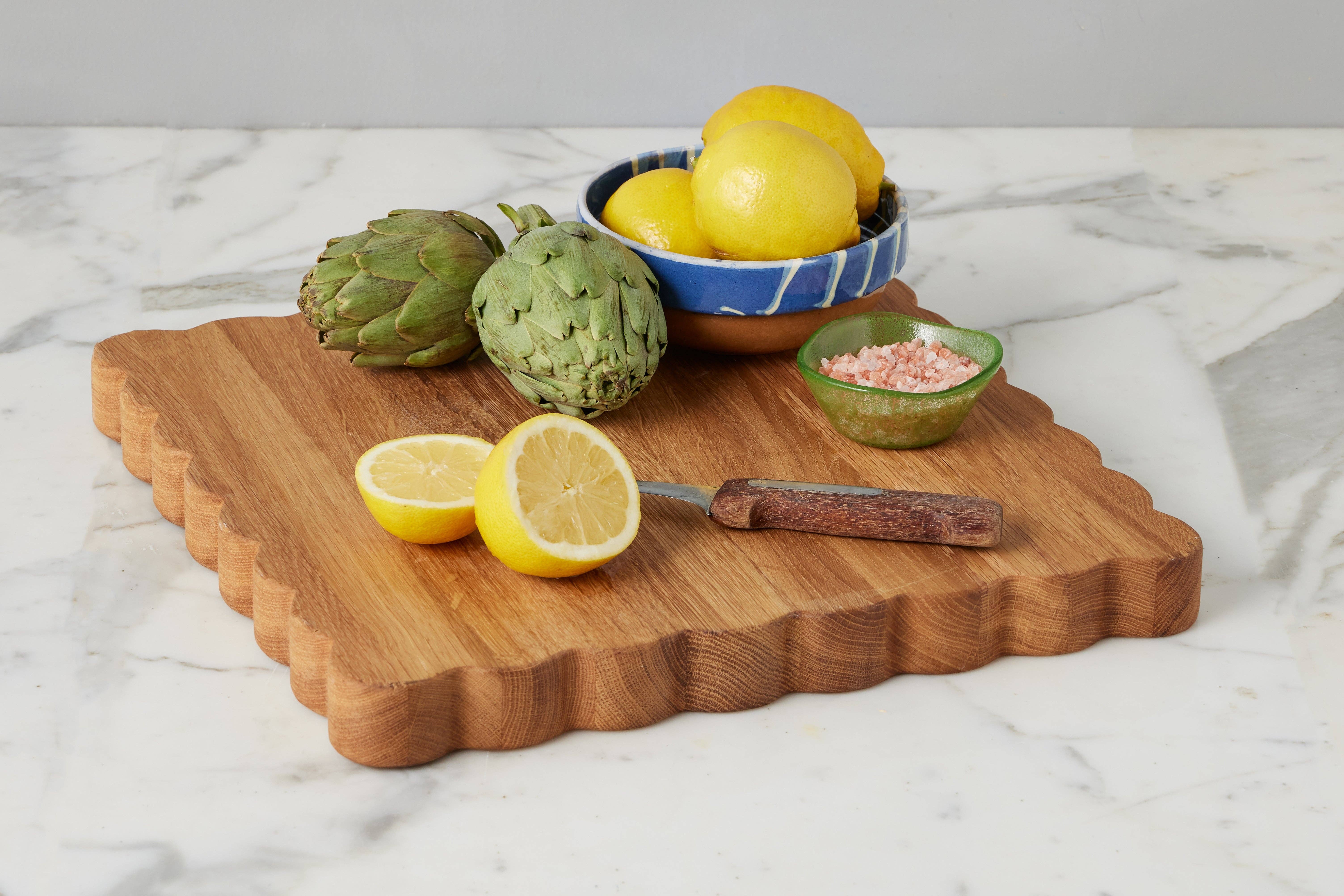 etúHOME - Wholesale Cutting Board - Scalloped Cutting Board, Large Square4