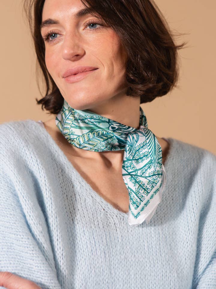 Liten Sidenhalsduk - 112 för wholesale av Tilley & Grace