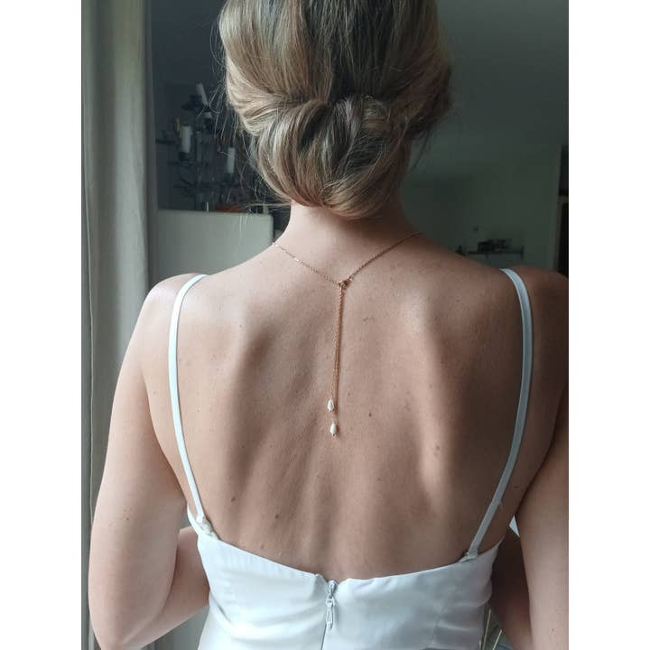 Collier de dos JASMINE pour la vente par L'atelier du 6