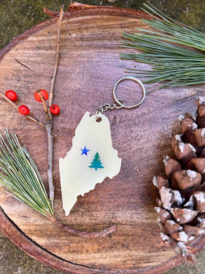 Porte-clés avec drapeau du Maine 1901 pour la vente par KTapDesigns