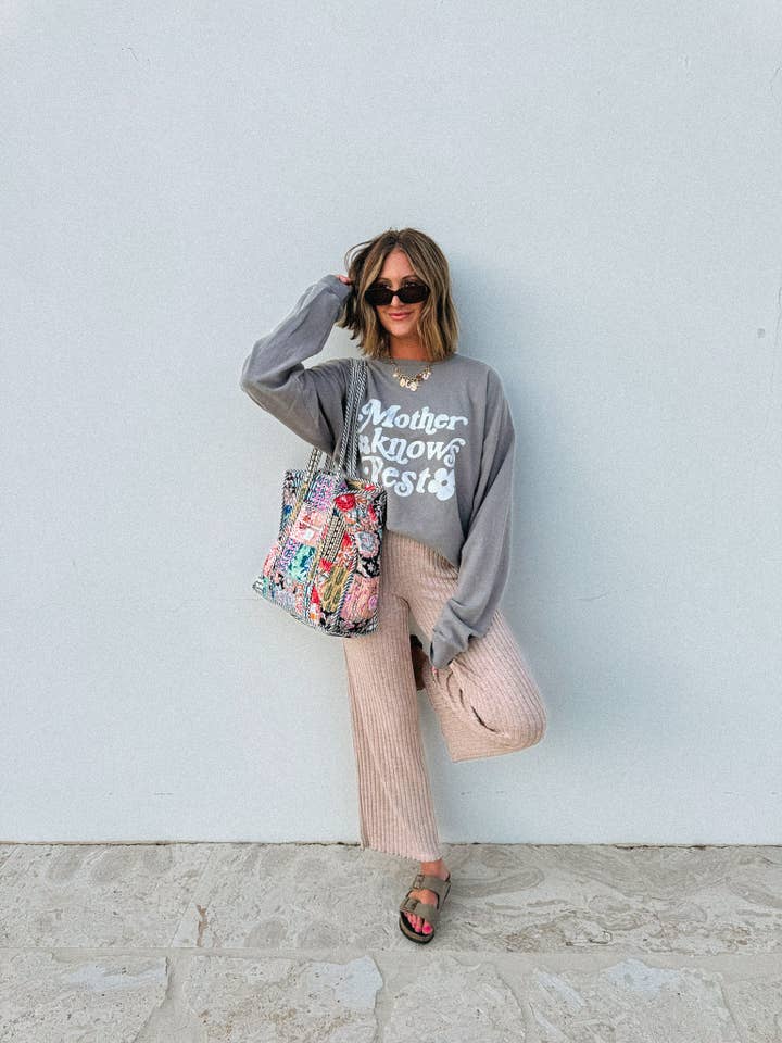 mother knows best sweatshirt - comfort wash / grey / white for wholesale by ETTA & EAST