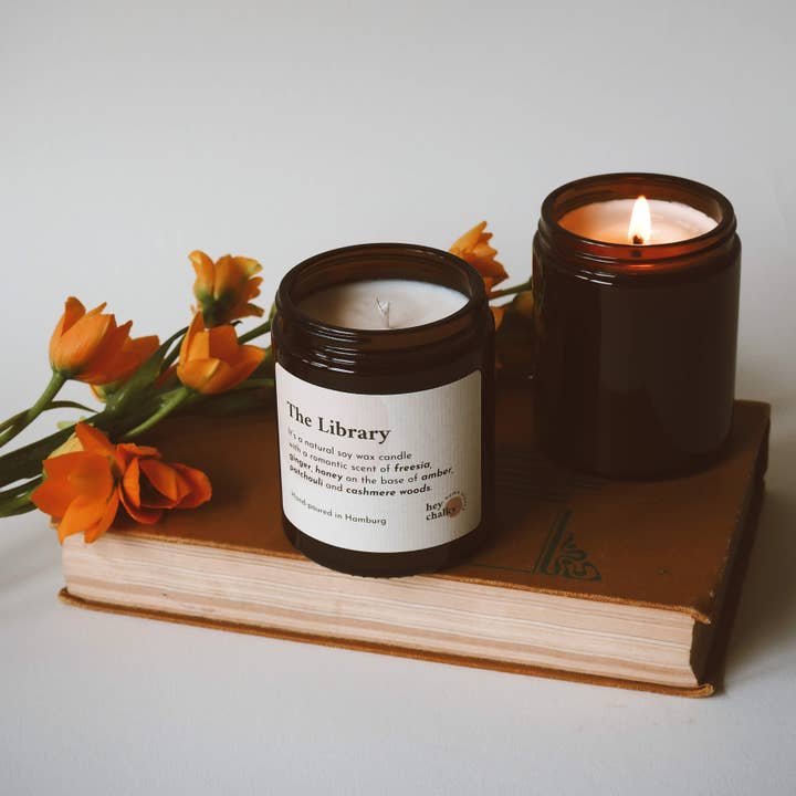 Hey Chalky GmbH - Venta al por mayor Velas en tarros - Vela de soja The Library de 155 g | Fabricada en Alemania | Hecho a mano