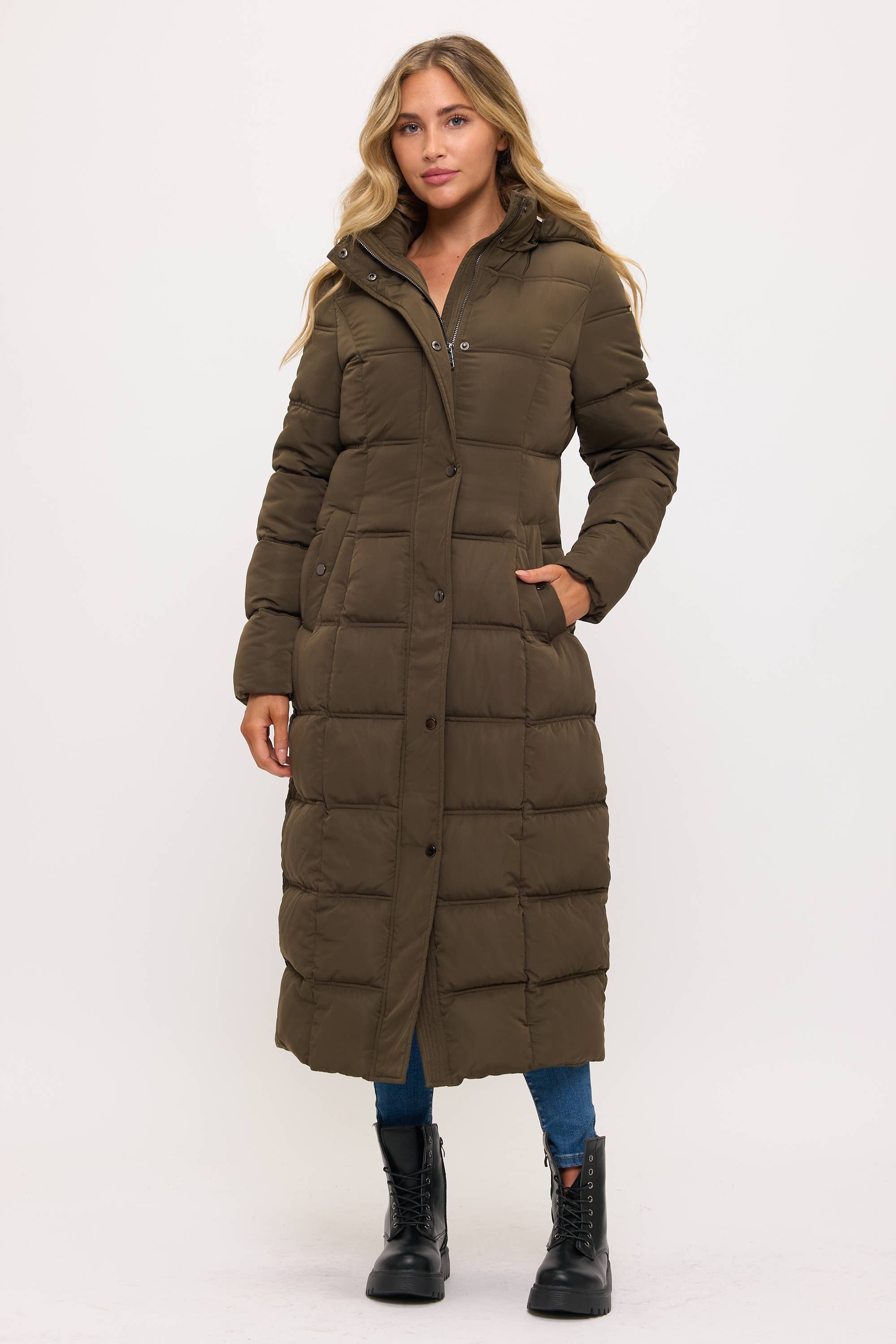 Coalition Apparel Inc - Vendita all'ingrosso Piumino - Donna - CLANP0113: Cappotto con Cappuccio Skyline Elite9