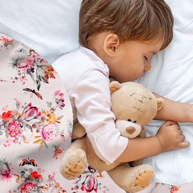 Lot de 2 draps et taie d'oreiller - Fleur de papillon pour la vente par LITTLELUXURIES FOR KIDS