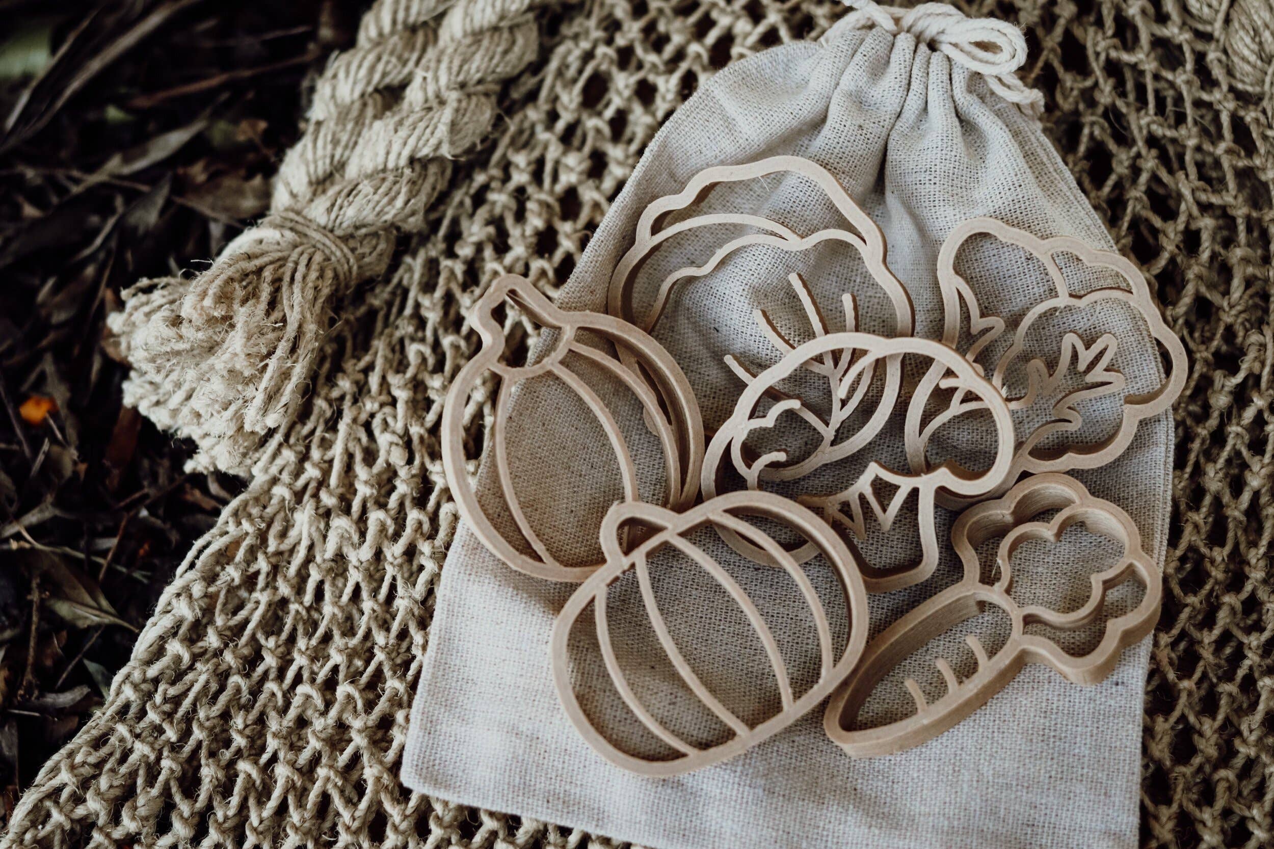 Kinfolk Pantry - Wholesale Toy set – Kids - Vegetable Cutter Set - Eco Playdough Tool1