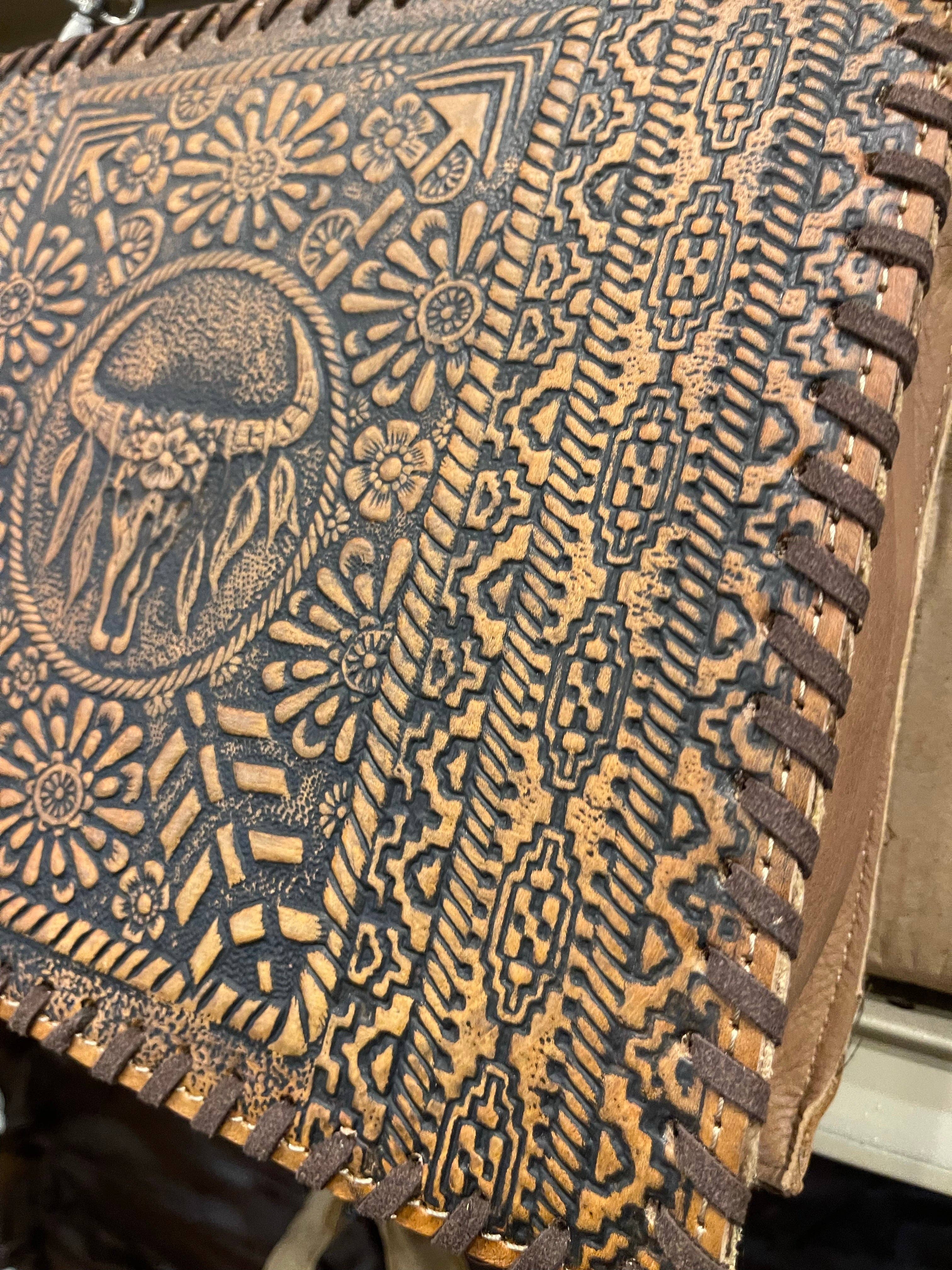 Broads Market - Wholesale Crossbody Bag - Women's - Tooled Cowskull Chain Purse4