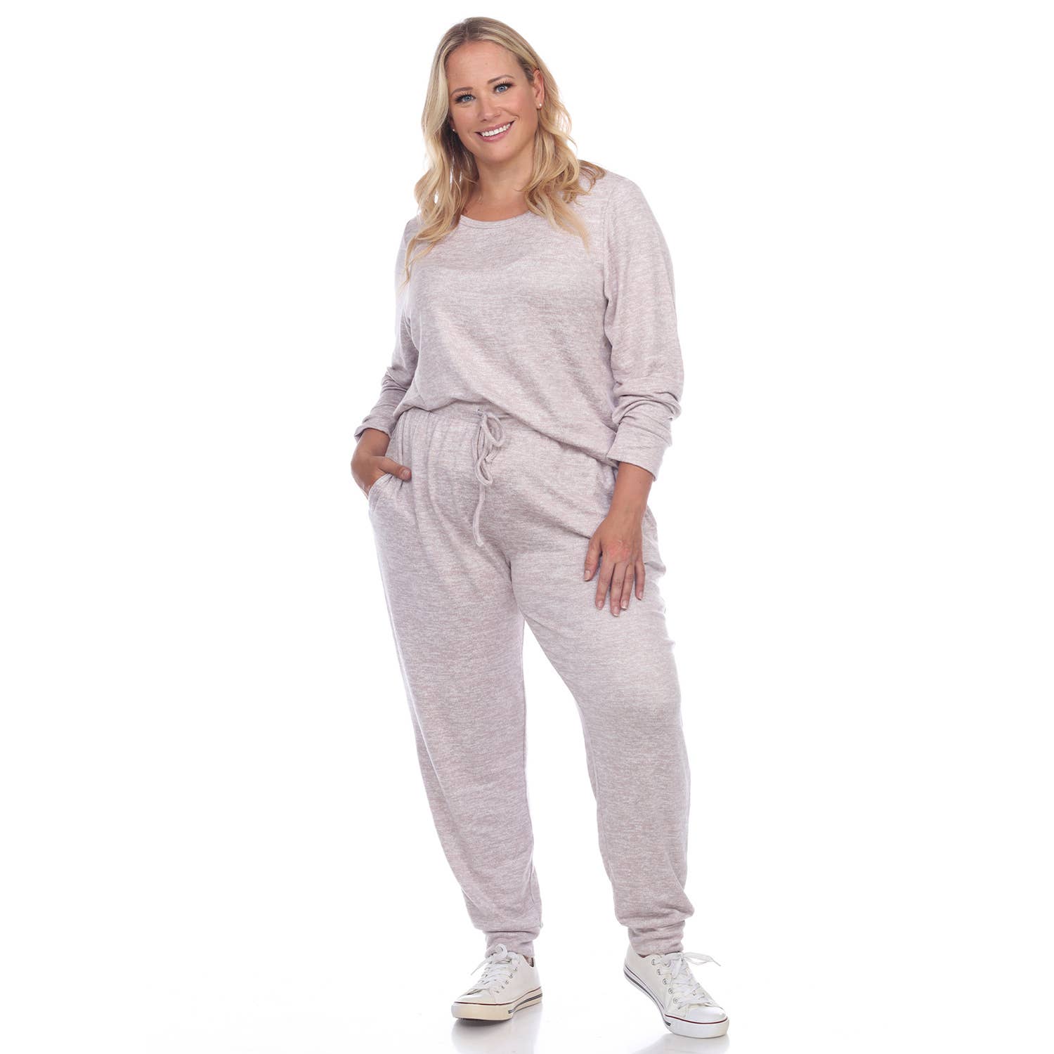 WHITE MARK – Großhandel Loungewear-Set – Damen – 2-teiliges Lounge-Set in Übergröße6