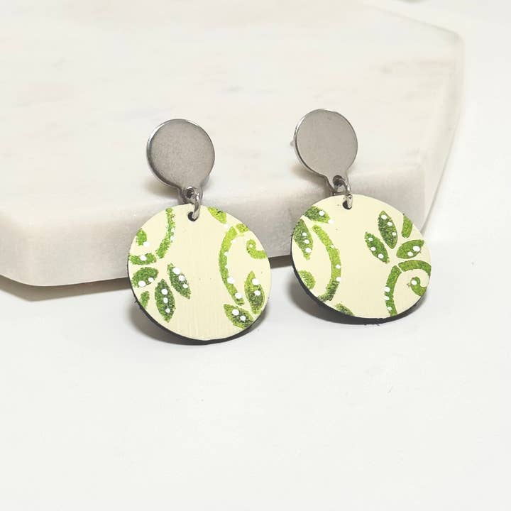Boucles d'oreilles Springtime Drop pour la vente par HEIR Leather Jewellery