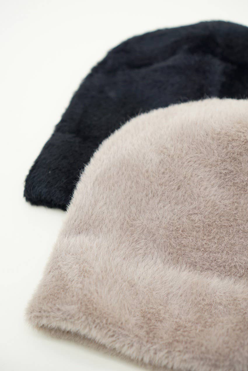 Olive & Pique - Venta al por mayor Gorro de lana - Mujer - Gorro minimalista elegante de piel sintética2