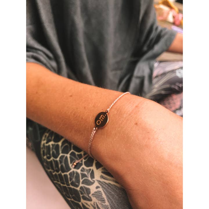 Namaste Bracelets - Vendita all'ingrosso Braccialetto con ciondolo/pendente - OM. Gioiello Bracciale energetico curativo - Regalo, Yoga