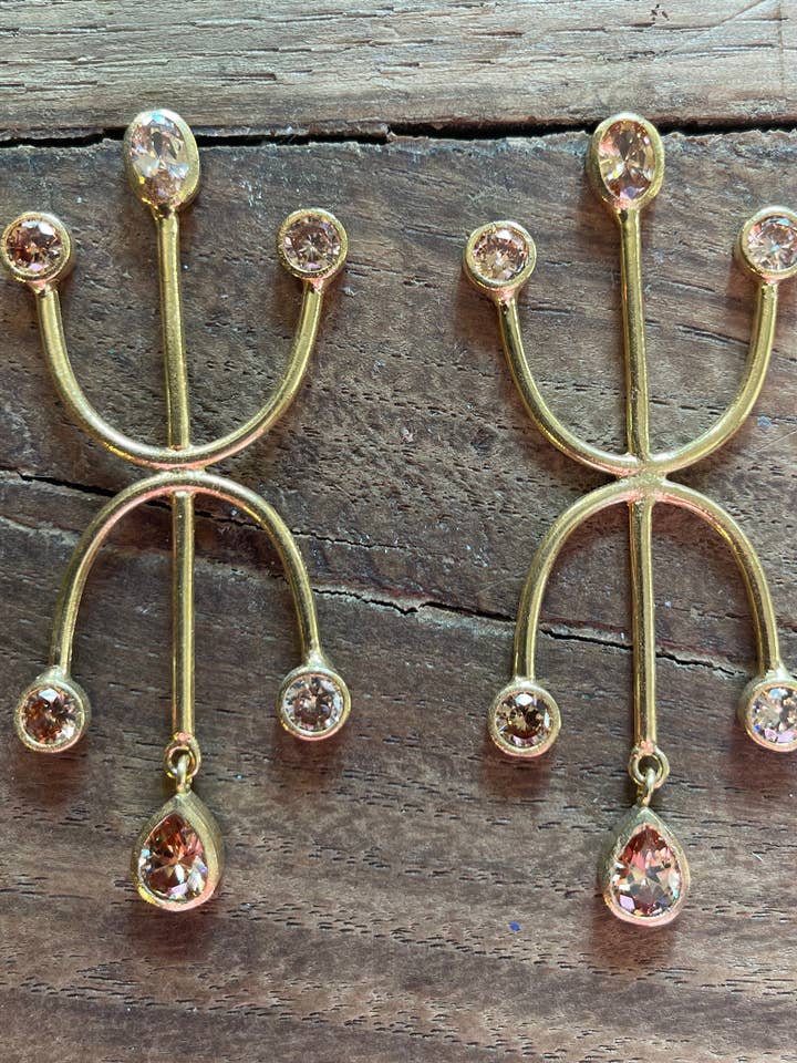 ISTAMBUL per la vendita all'ingrosso da parte di LARA UNDICI ACCESSORI SRLS