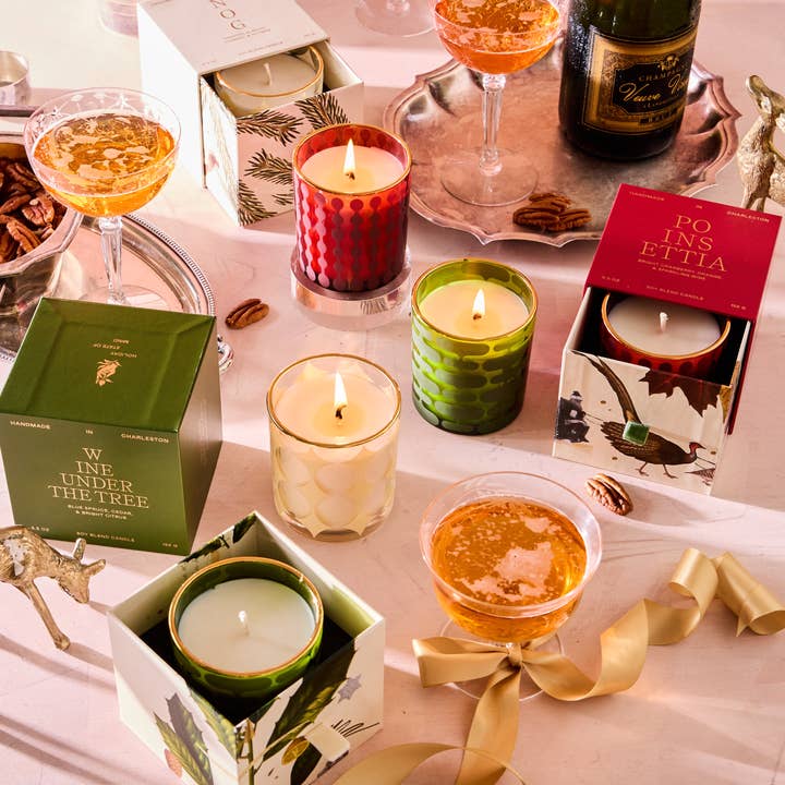 Rewined - Wholesale Jar/Filled Candle - Rewined Poinsettia Holiday Candle 5.5 oz