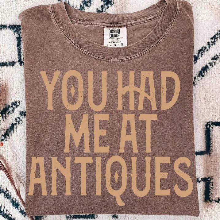 Vous m'avez conquis avec le t-shirt Comfort Colors Antiques pour la vente par Stitched in Honey Tees