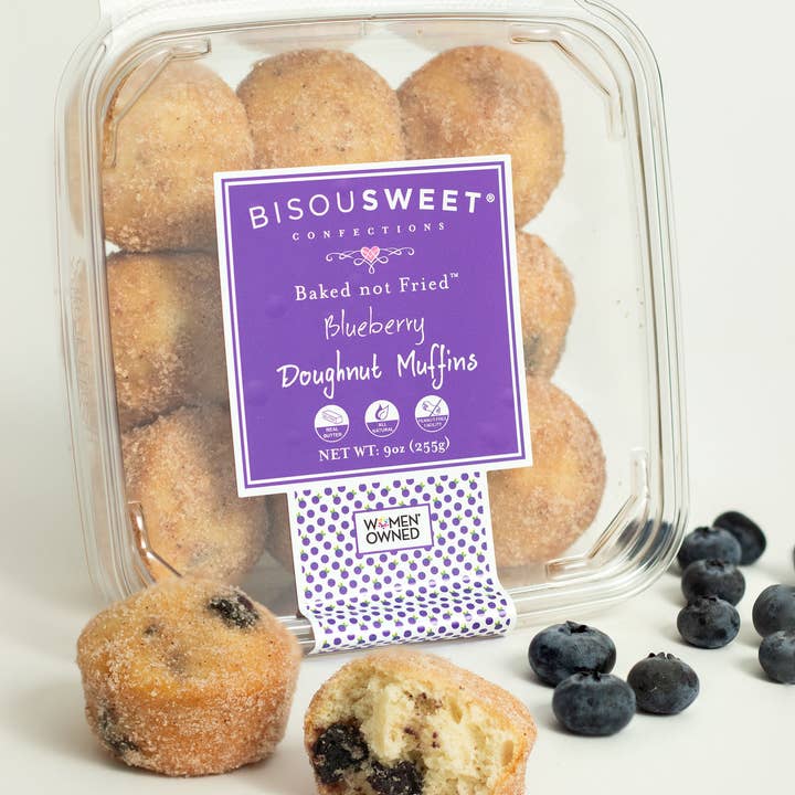 Muffins aux beignets et aux myrtilles pour la vente par Bisousweet