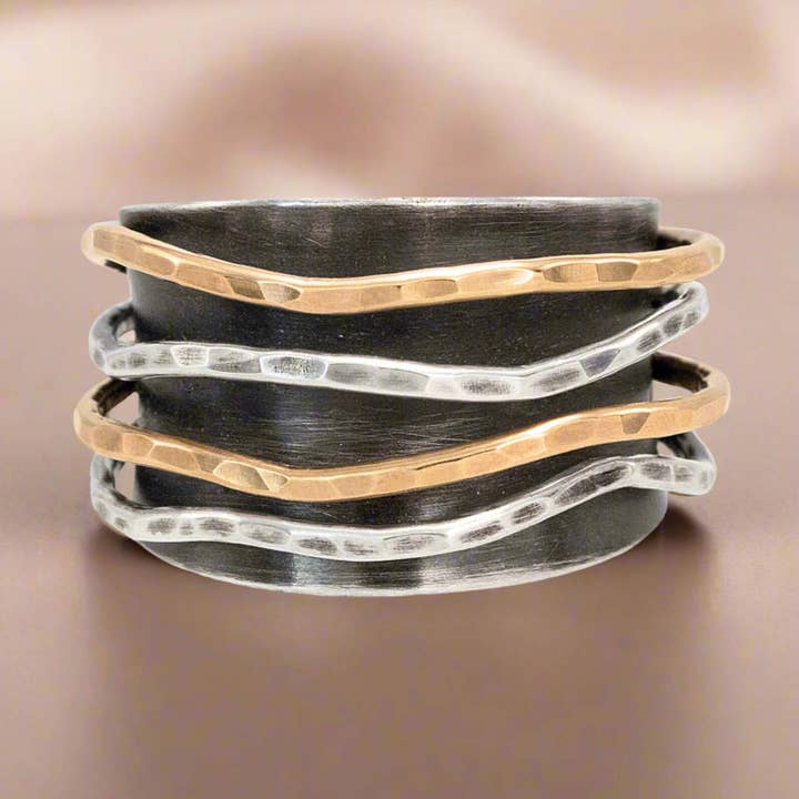 Banda Ebb & Flow per la vendita all'ingrosso da parte di J + I Jewelry