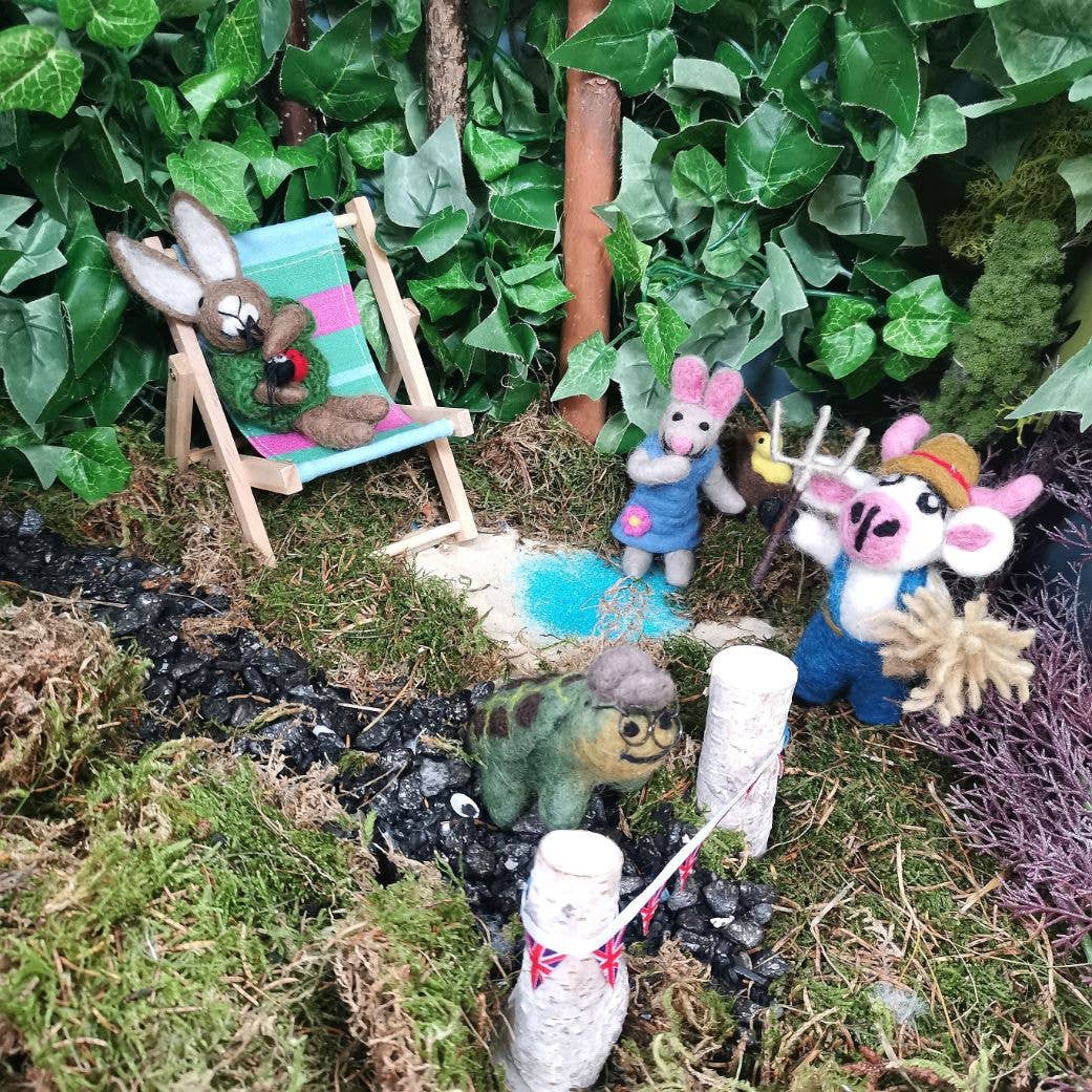 Felt So Good - Wholesale Ornament - Handmade Felt Angus the Cow Hanging Farmer Decoration1