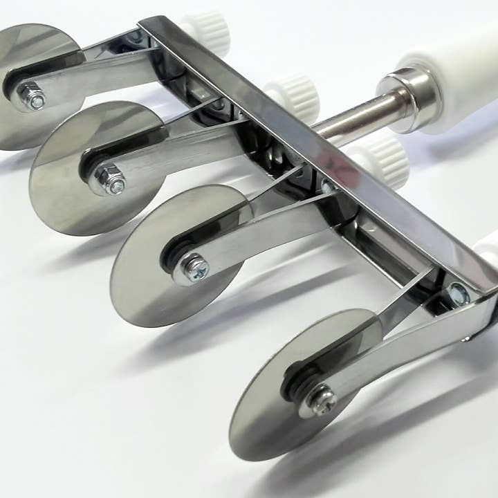 Elettro Center - Wholesale Kitchen Tool/Gadget - Adjustable Pasta Cutter 4 Blades 120mm, adjustable pastacutter8