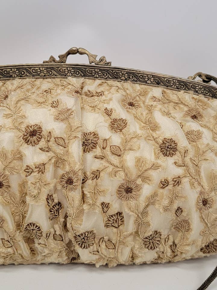 CLUTCH BORDADO DE TAPIZ CLÁSICO VINTAGE #21050 para venta al por mayor de Ricki designs