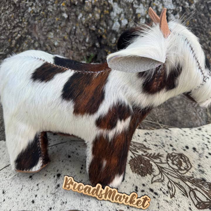 Broads Market - Wholesale Decorative Tabletop Object - Cowhide Farm Pals9