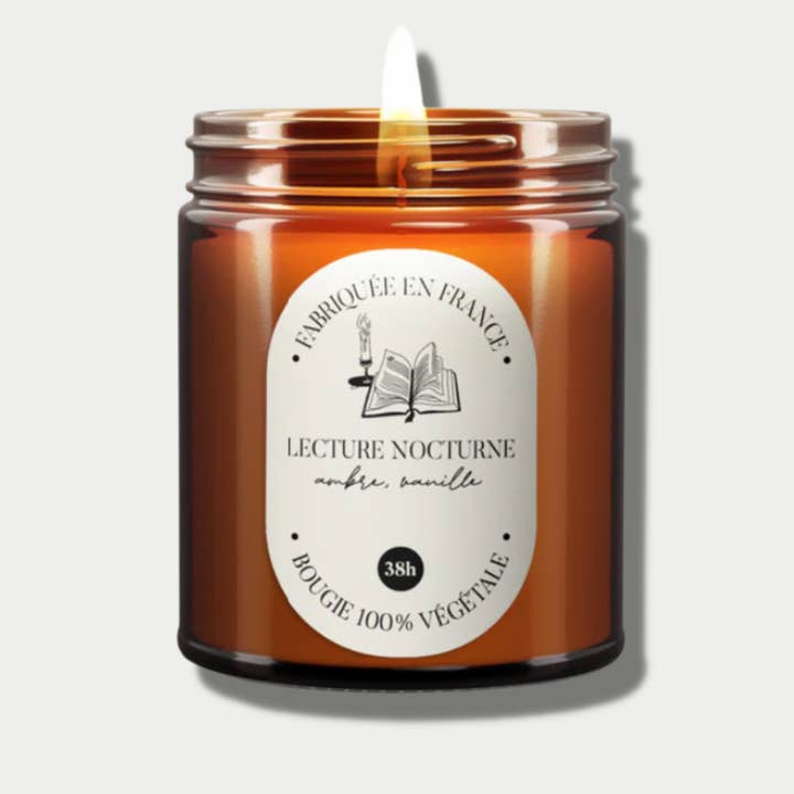 Zigzag Island – Großhandel Kerze im Glas / gefüllte Kerze – Pflanzenkerze "Nachtlektüre" im Apothekergefäß0