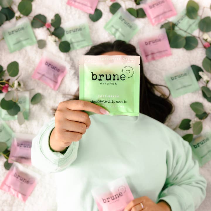 Brune Kitchen - Wholesale Cookie - Organic Chocolate Chip Cookies (12-Pack)2