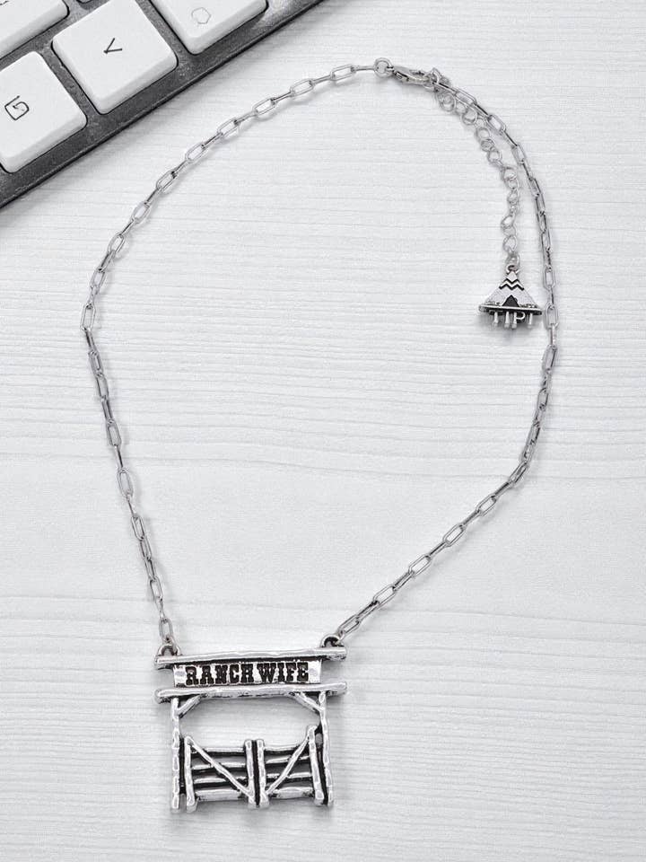 Colar "Esposa de Rancho" Ocidental por atacado de Mint & Shine