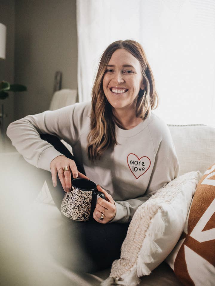 Meer Love Crew Sweatshirt voor wholesale door KLSD