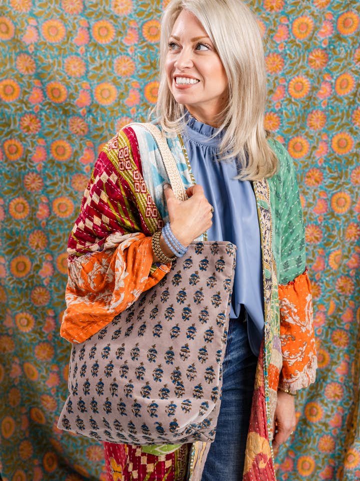 Rahab's Rope - Wholesale Kimono - Women's - Reversible Kantha Stitch Kaftan Midi