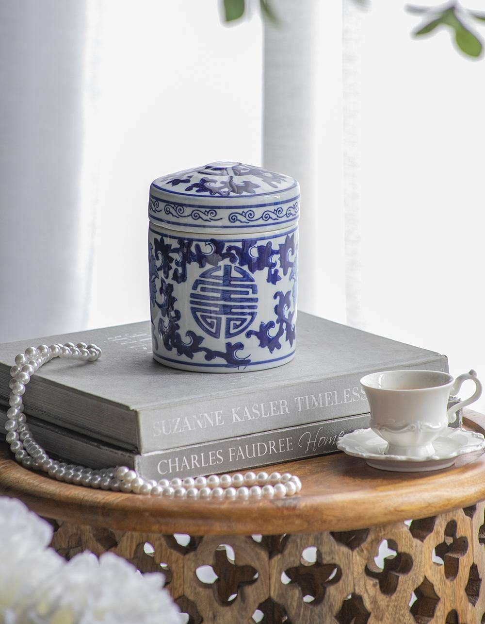 A&B Home Group Inc. – wholesale Prydnadsburk – D5x5,5" Aline Dekorativ Teaskrin - Blå/Vit0