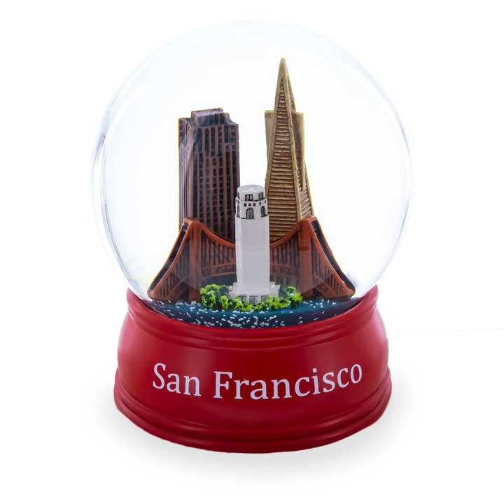 Boule à neige en verre avec la ligne d'horizon de San Francisco et ses monuments emblématiques pour la vente par BestPysanky