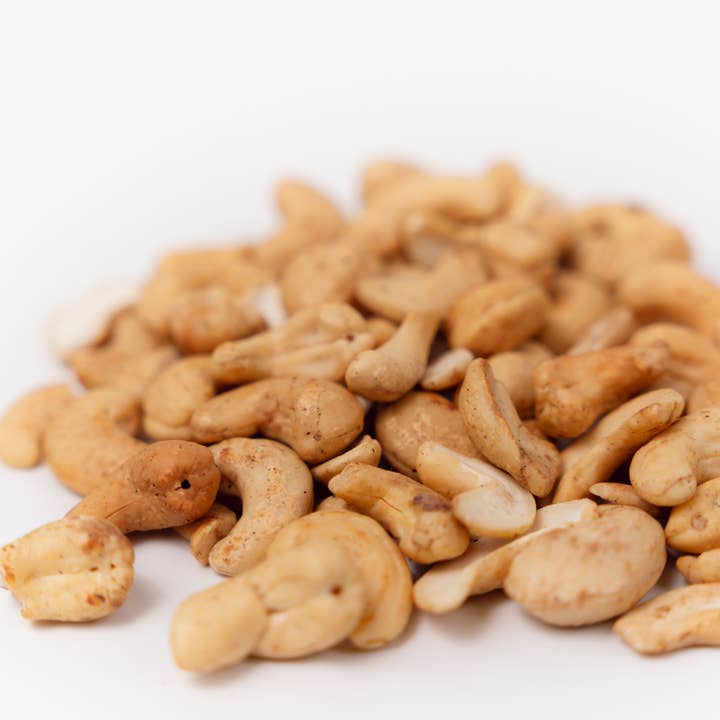 Agnellini Int Srl - Wholesale Nuts - Shelled, roasted and salted cashew nuts 90g3