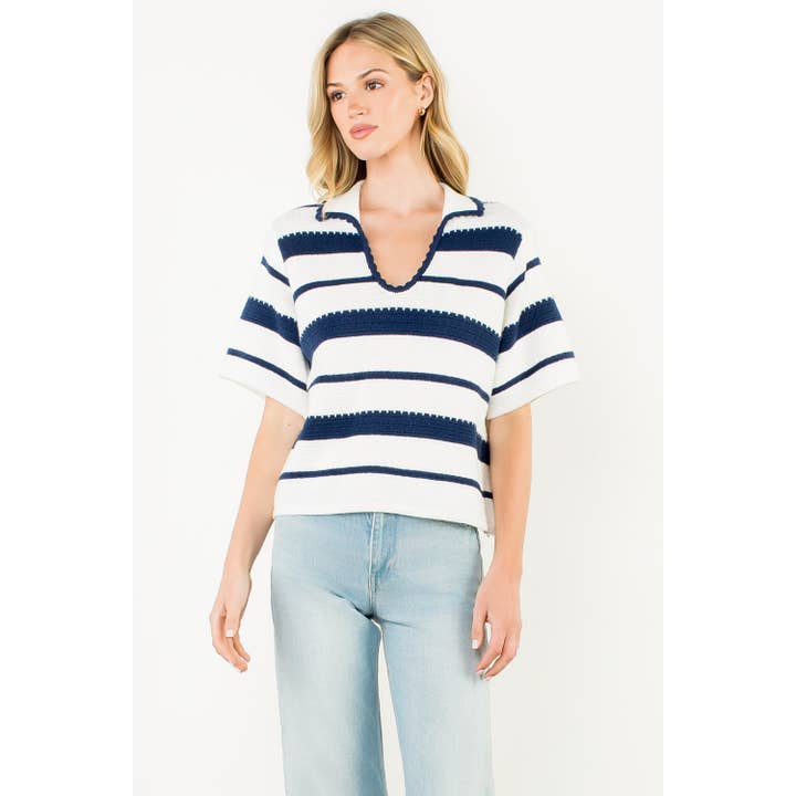 Top de manga corta con textura a rayas y cuello en V para venta al por mayor de THML