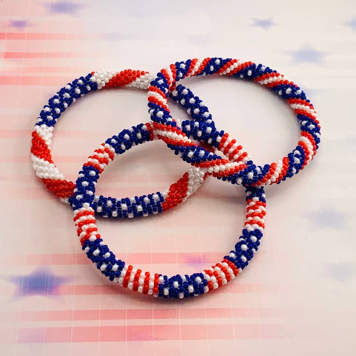 3 bracelets du 4 juillet. pour la vente par Liftedhope Bracelets